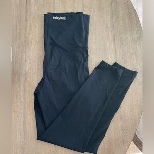 Maternity black leggings, baby bub. Worn for a month wish I got these sooner!